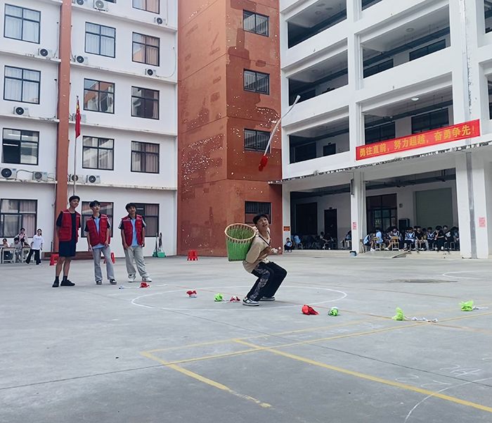 08缩小.jpg