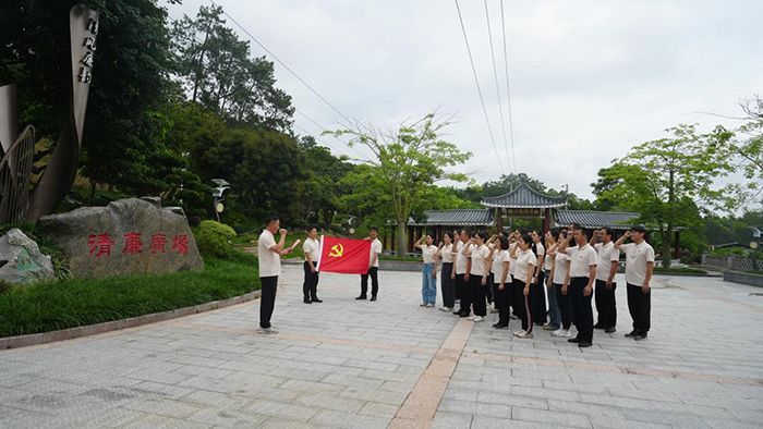 01缩小.jpg