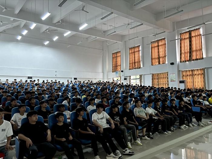 铭记抗战历史，弘扬爱国精神
